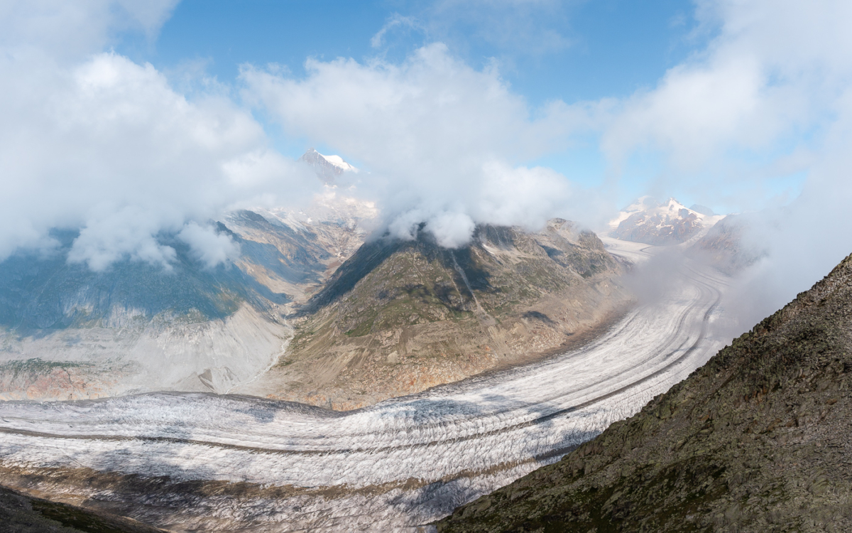 Der Große Aletschgletscher vom Eggishorn View Point aus gesehen Richtung (rechts) Konkordiaplatz.