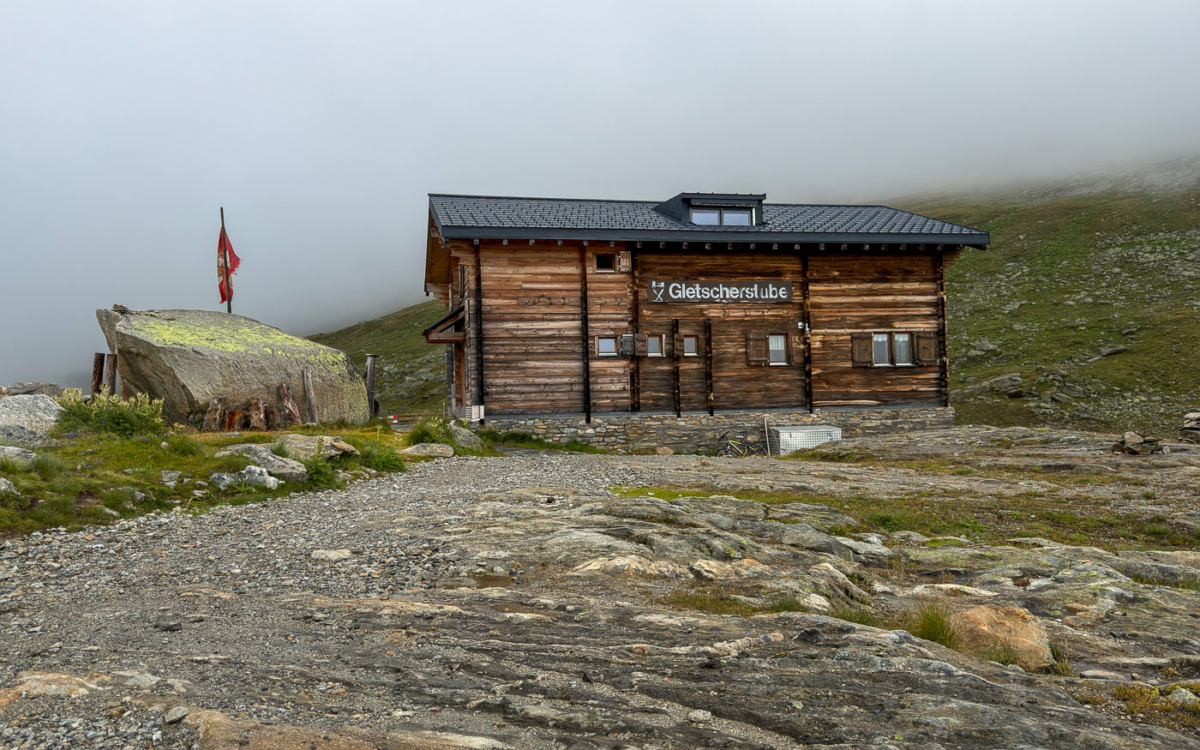 Gletscherstube am Märjelensee am Großen Aletschgletscher