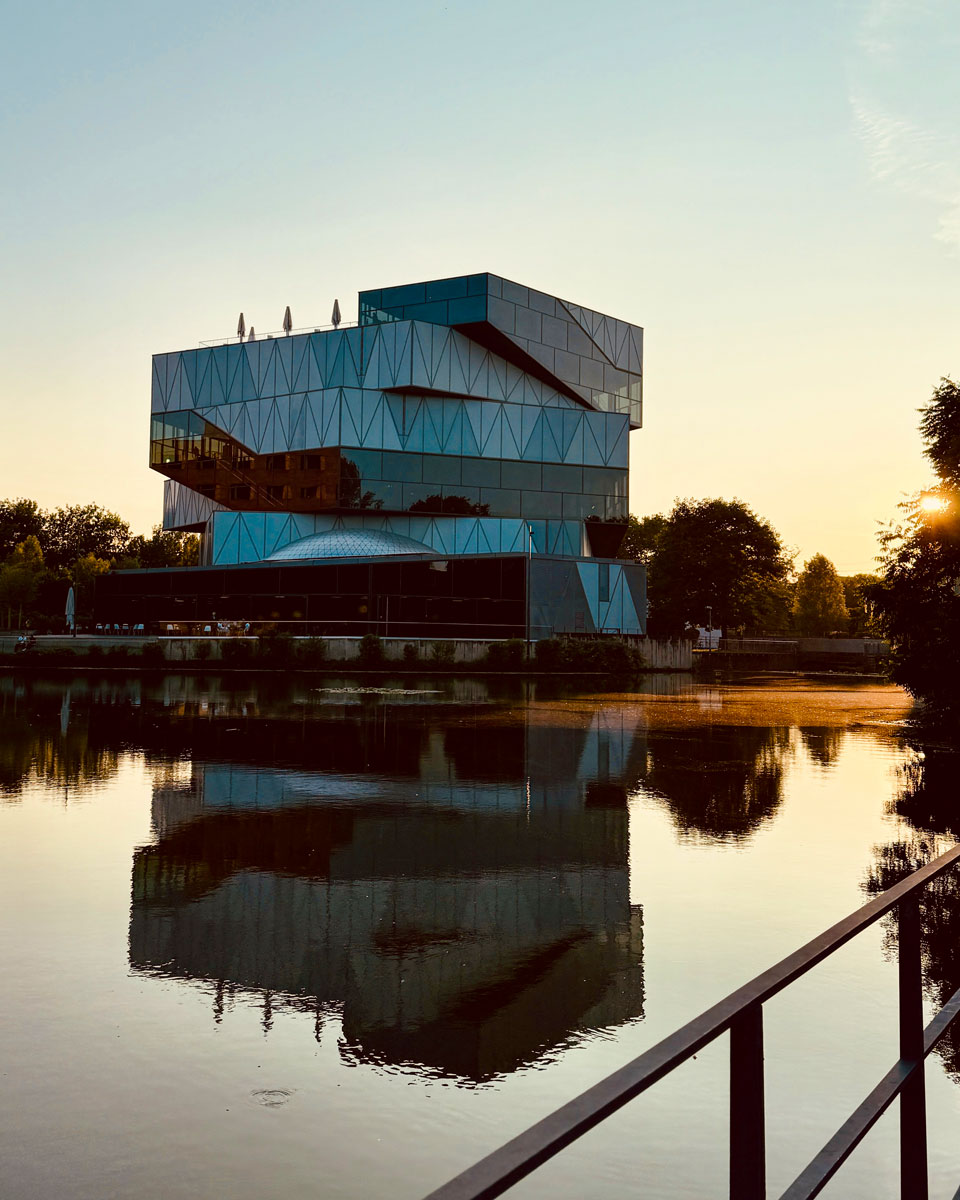 Experimenta Heilbronn zum Sonnenuntergang