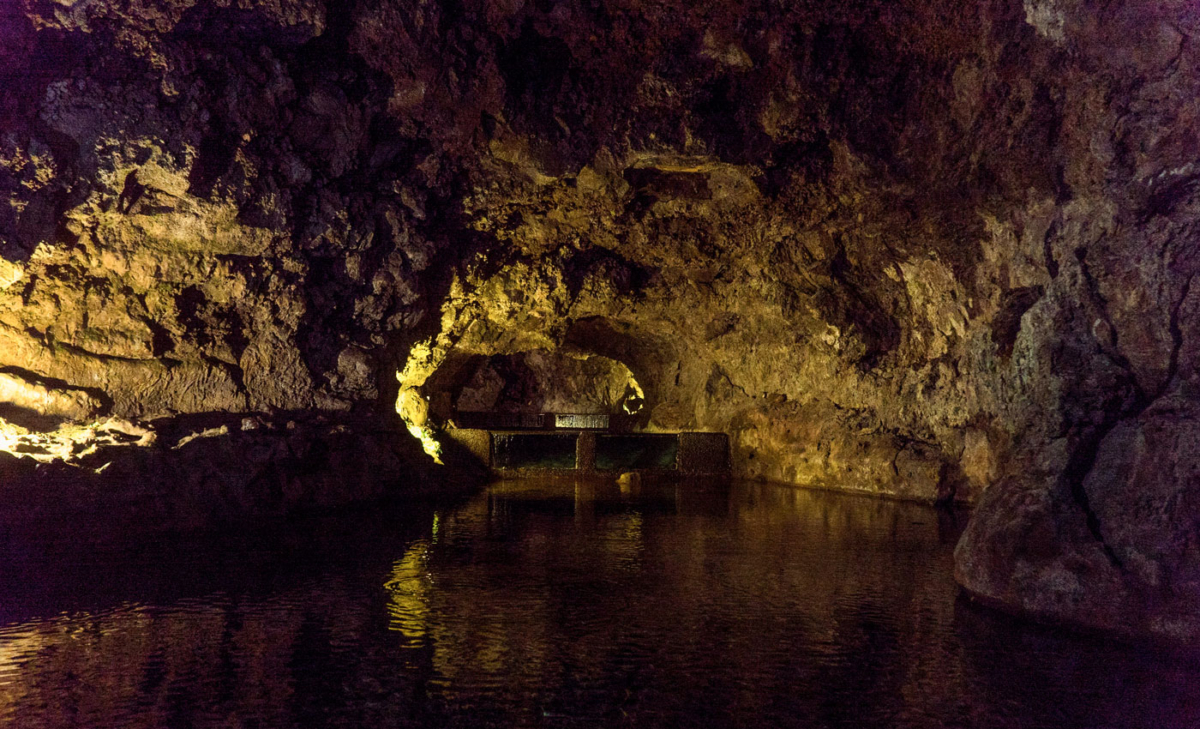 Grutas de São Vicente Vulkanhöhlen Madeira
