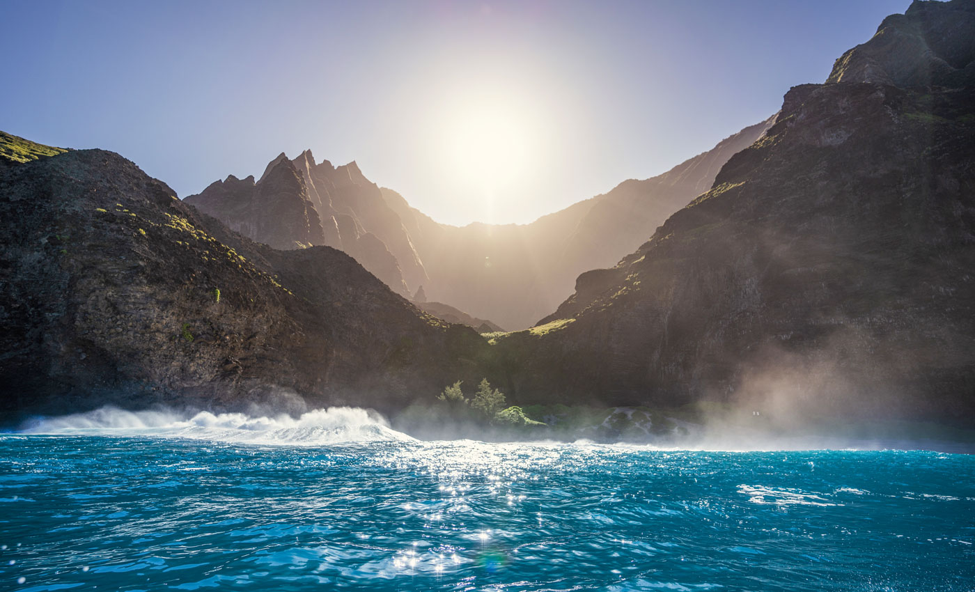 Die Na Pali Coast vom Boot aus bei einer Speedboat Tour