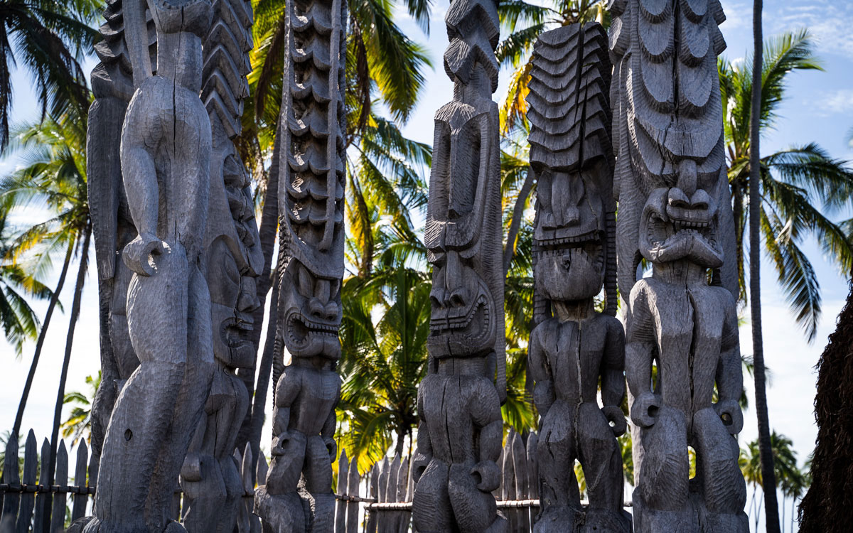 Pu'uhonua O Hōnaunau National Historical Park: heilige Stätte, die das mächtige Mana von 23 beigesetzten Aliʻi-Häuptlingen trägt.