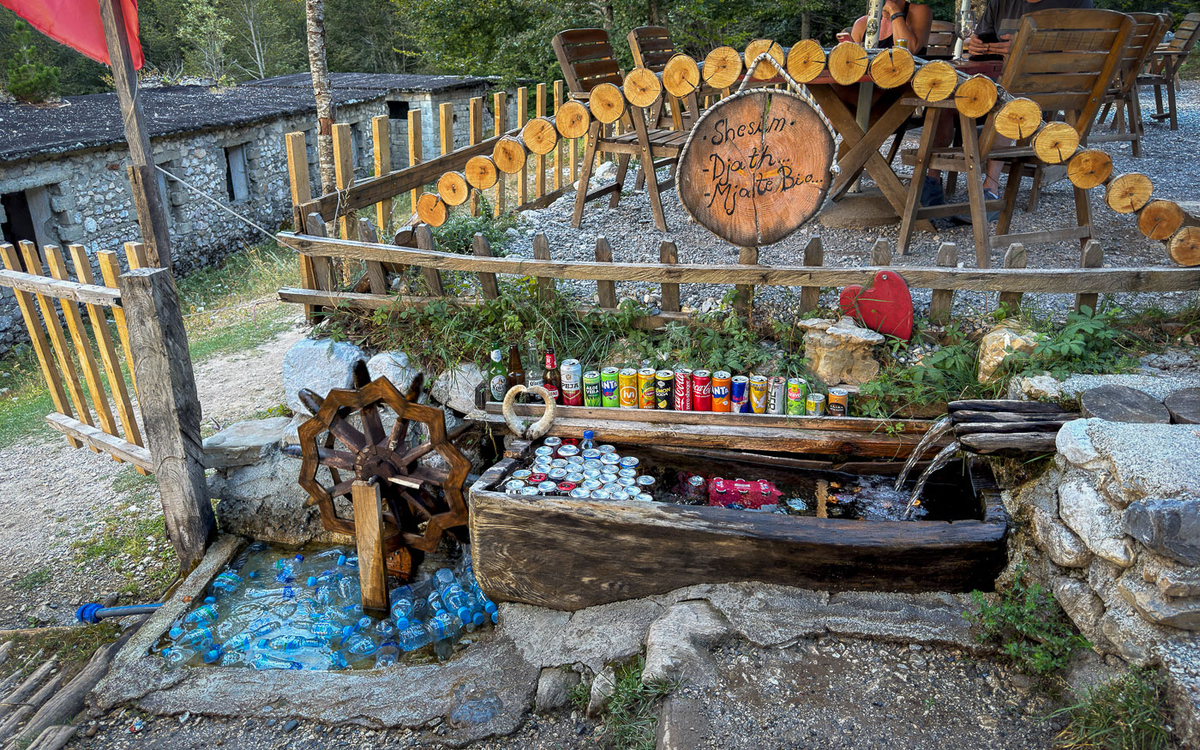 Ziemlich cooler Getränkebrunnen ohne Strom