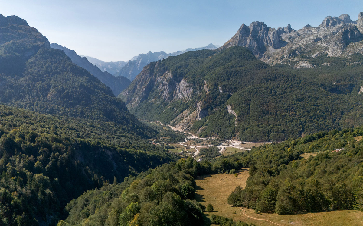 Tag 2 Balkan-Trail: Blick ins Tal bei Çerem