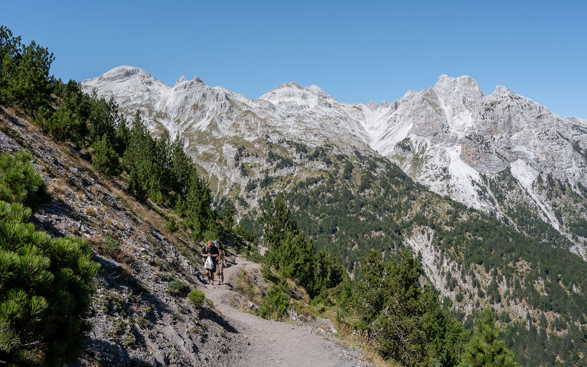 Abstieg nach dem Valbona Pass