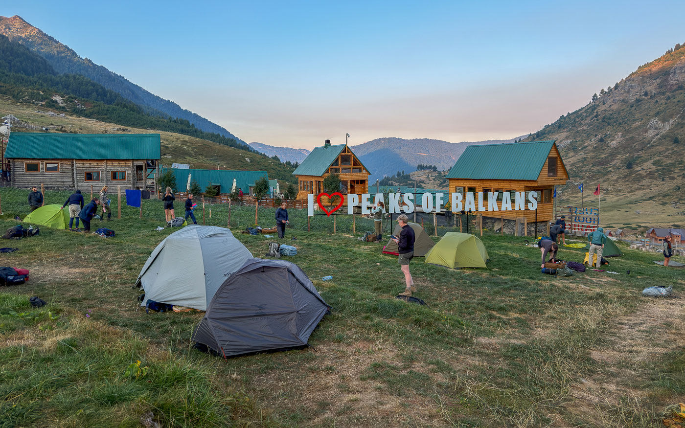 Doberdol Zelt abbauen Peaks of the Balkans